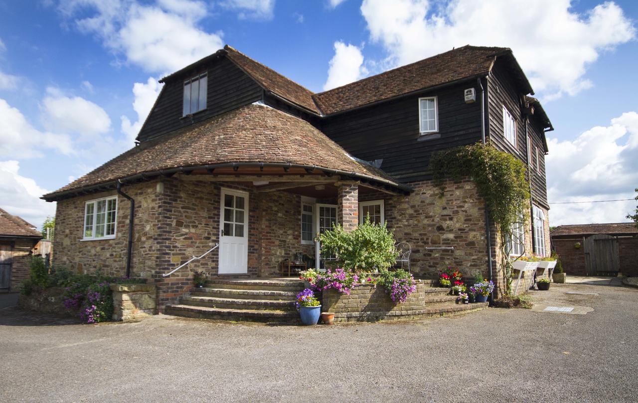 Magpies Lodge Slinfold Екстер'єр фото